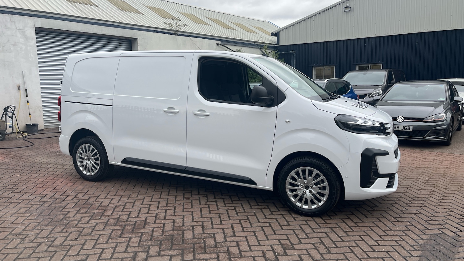 Used Peugeot Expert 2025 for sale - 76206543: Photo 36