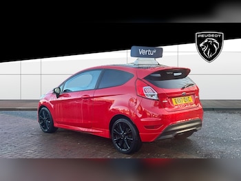 Used Ford Fiesta 2017 for sale - 76948873: Photo