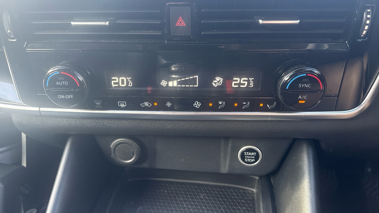 Used Nissan Qashqai 2023 for sale - 76565304: Photo 24