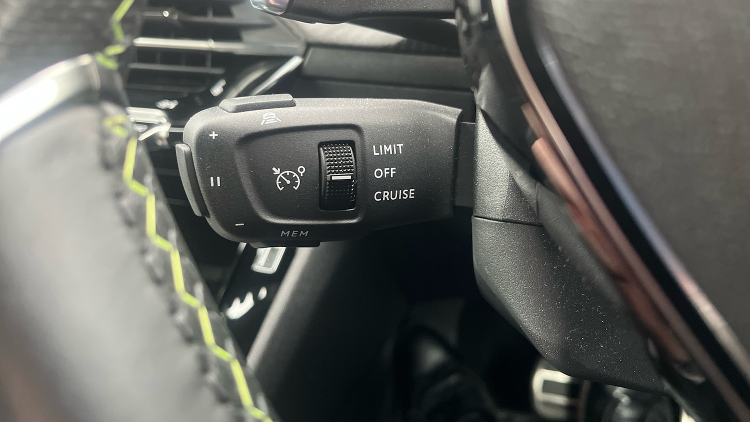 Used Peugeot 2008 2024 for sale - 76057757: Photo 40