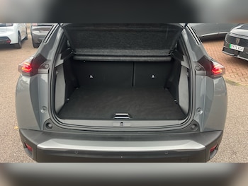 Used Peugeot 2008 2024 for sale - 76057757: Photo 4