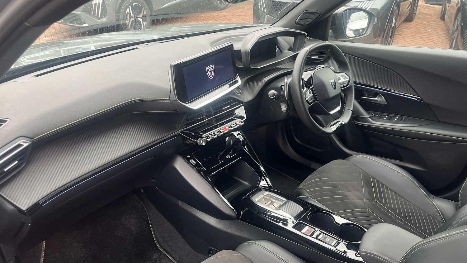 Used Peugeot 2008 2024 for sale - 76057757: Photo 9