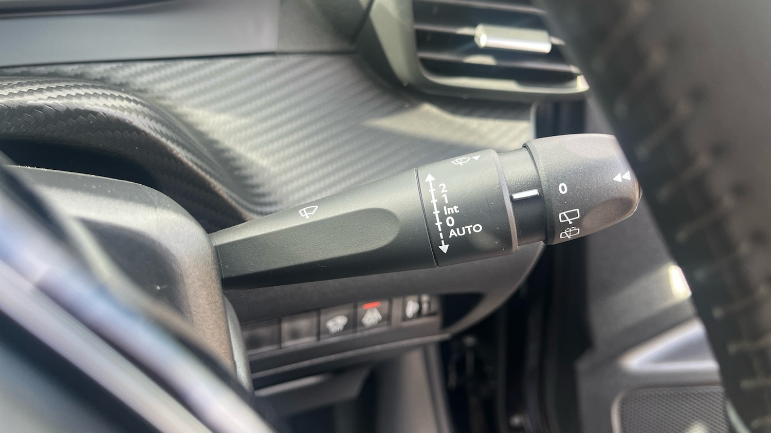 Used Peugeot 2008 2022 for sale - 75894364: Photo 25