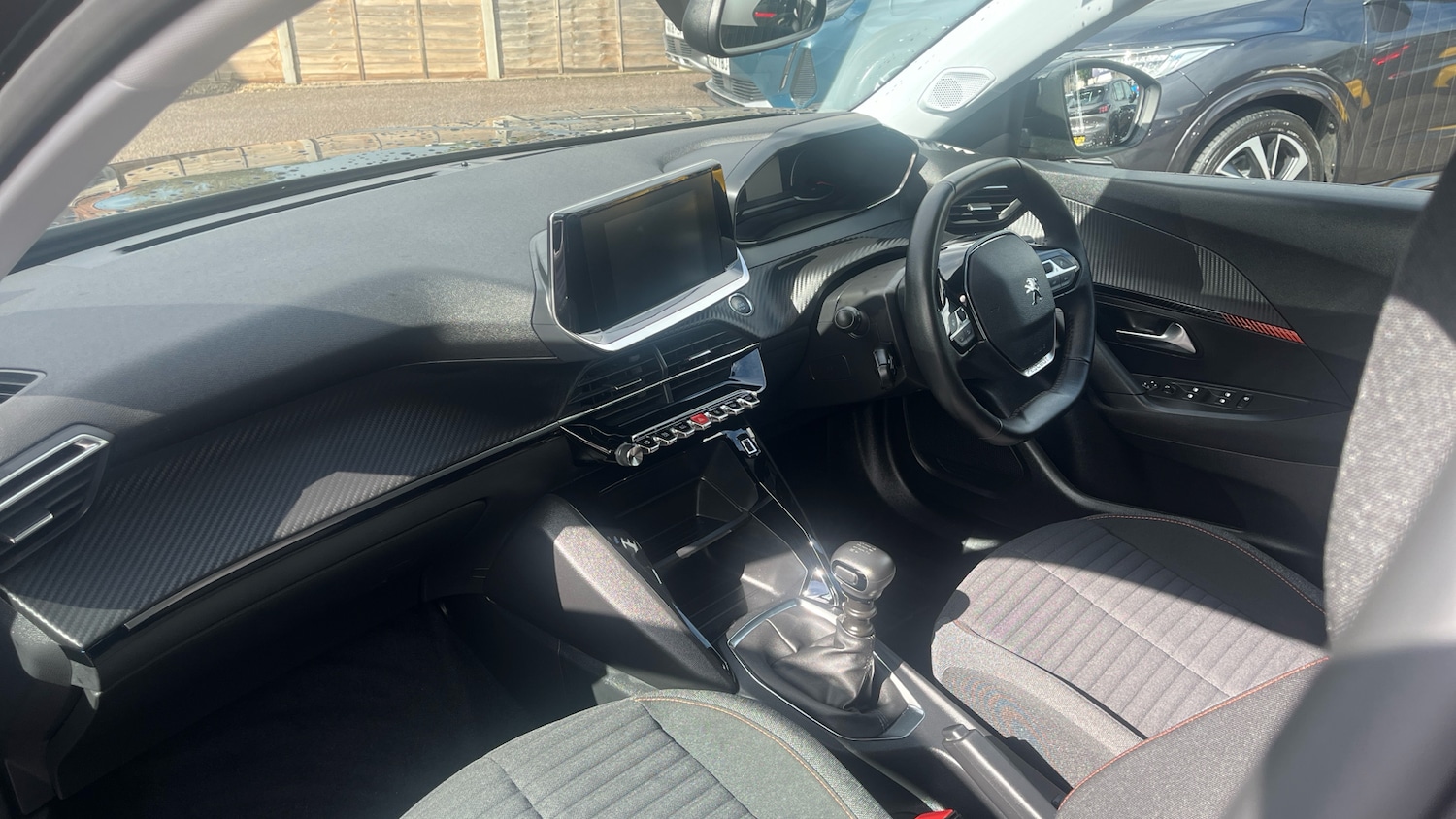 Used Peugeot 2008 2022 for sale - 75894364: Photo 9