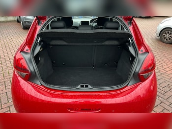 Used Peugeot 208 2019 for sale - 76687067: Photo