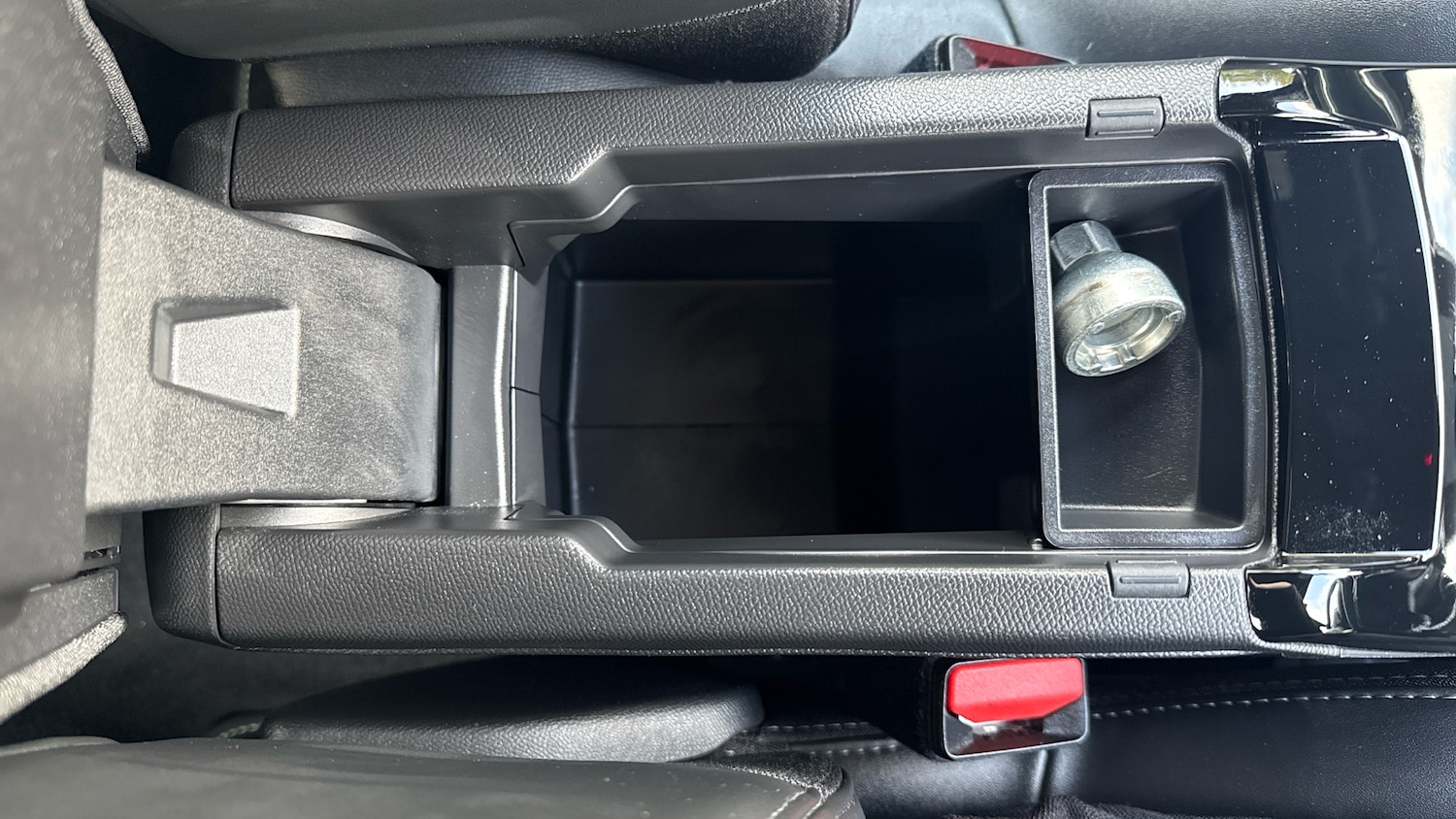 Used Peugeot 208 2022 for sale - 75960178: Photo 30