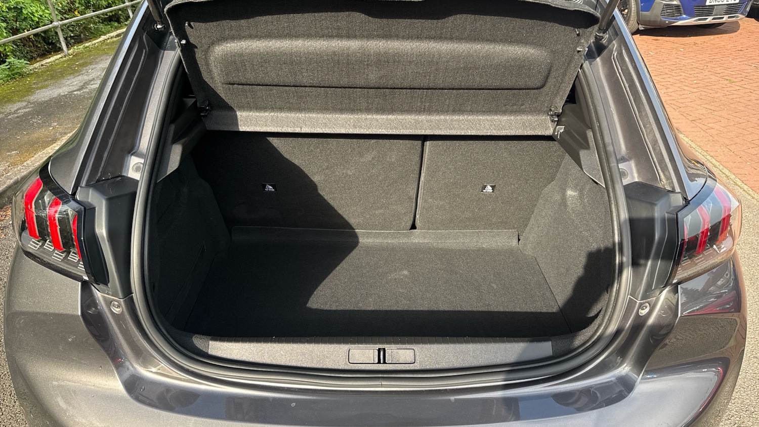 Used Peugeot 208 2022 for sale - 75960178: Photo 4