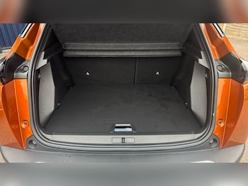 Used Peugeot 2008 2022 for sale - 77449444: Photo