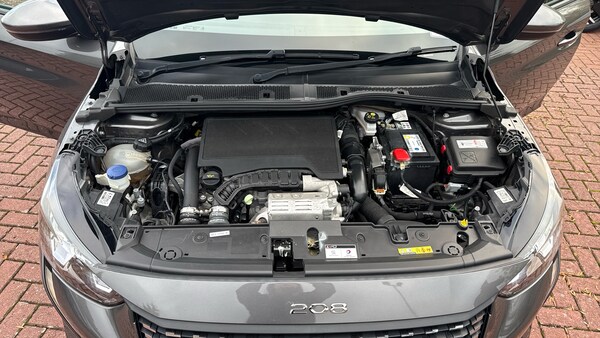 Used Peugeot 208 2020 for sale - 76183170: Photo 8