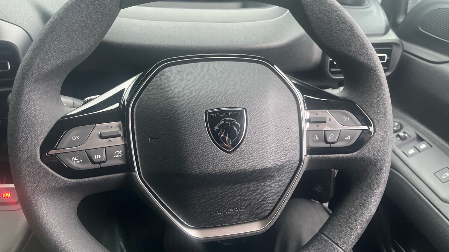 Used Peugeot Partner 2025 for sale - 76206572: Photo 27