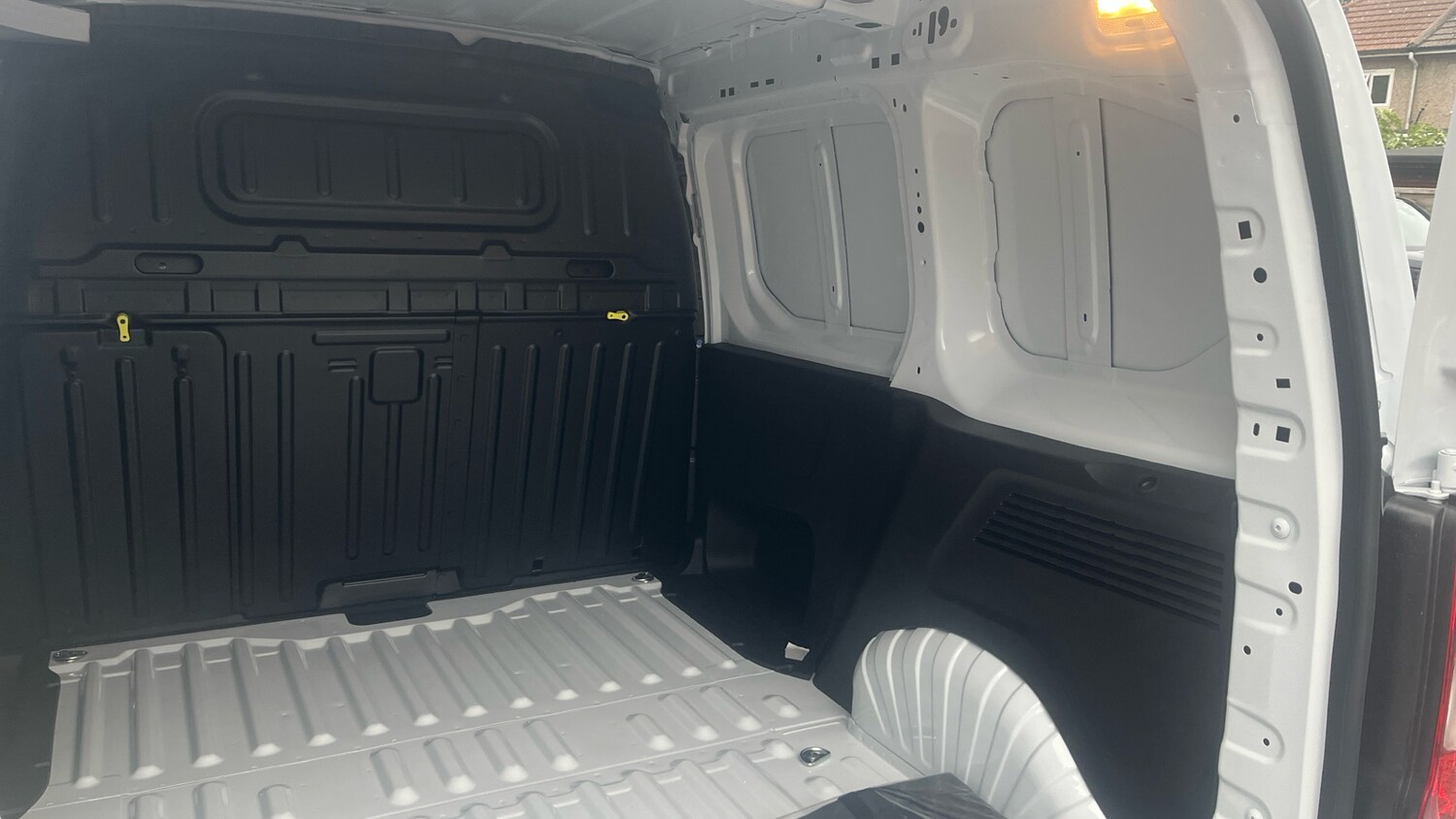 Used Peugeot Partner 2025 for sale - 76206572: Photo 33