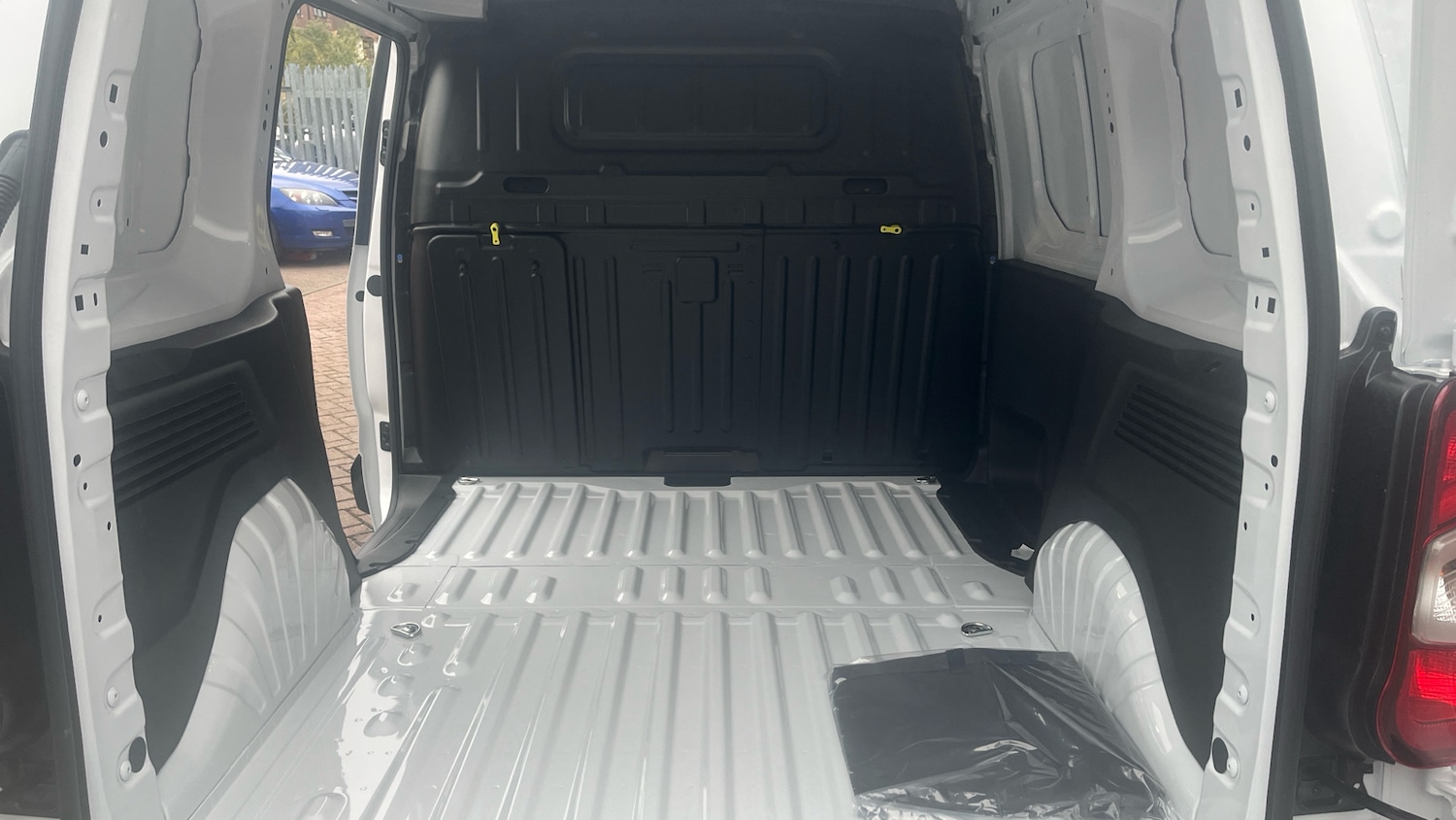 Used Peugeot Partner 2025 for sale - 76206572: Photo 4