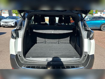 Used Peugeot 5008 2023 for sale - 78370778: Photo