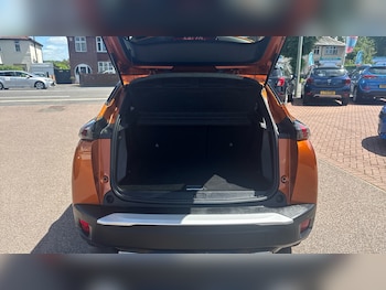 Used Peugeot 2008 2023 for sale - 78970695: Photo