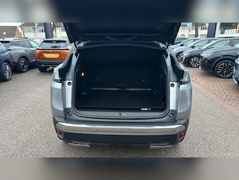 Used Peugeot 3008 2023 for sale - 77962132: Photo