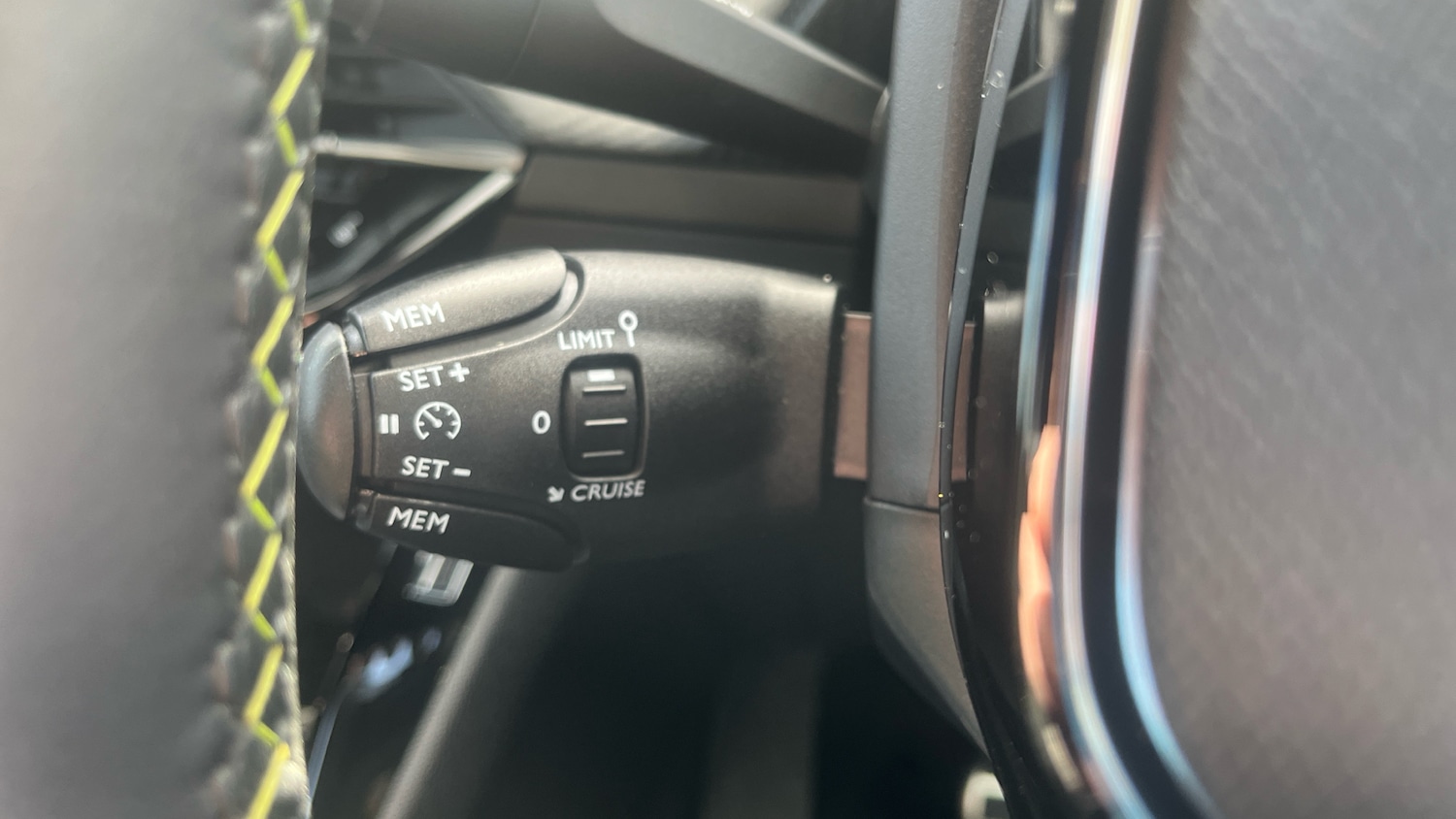 Used Peugeot 2008 2024 for sale - 77834240: Photo 31