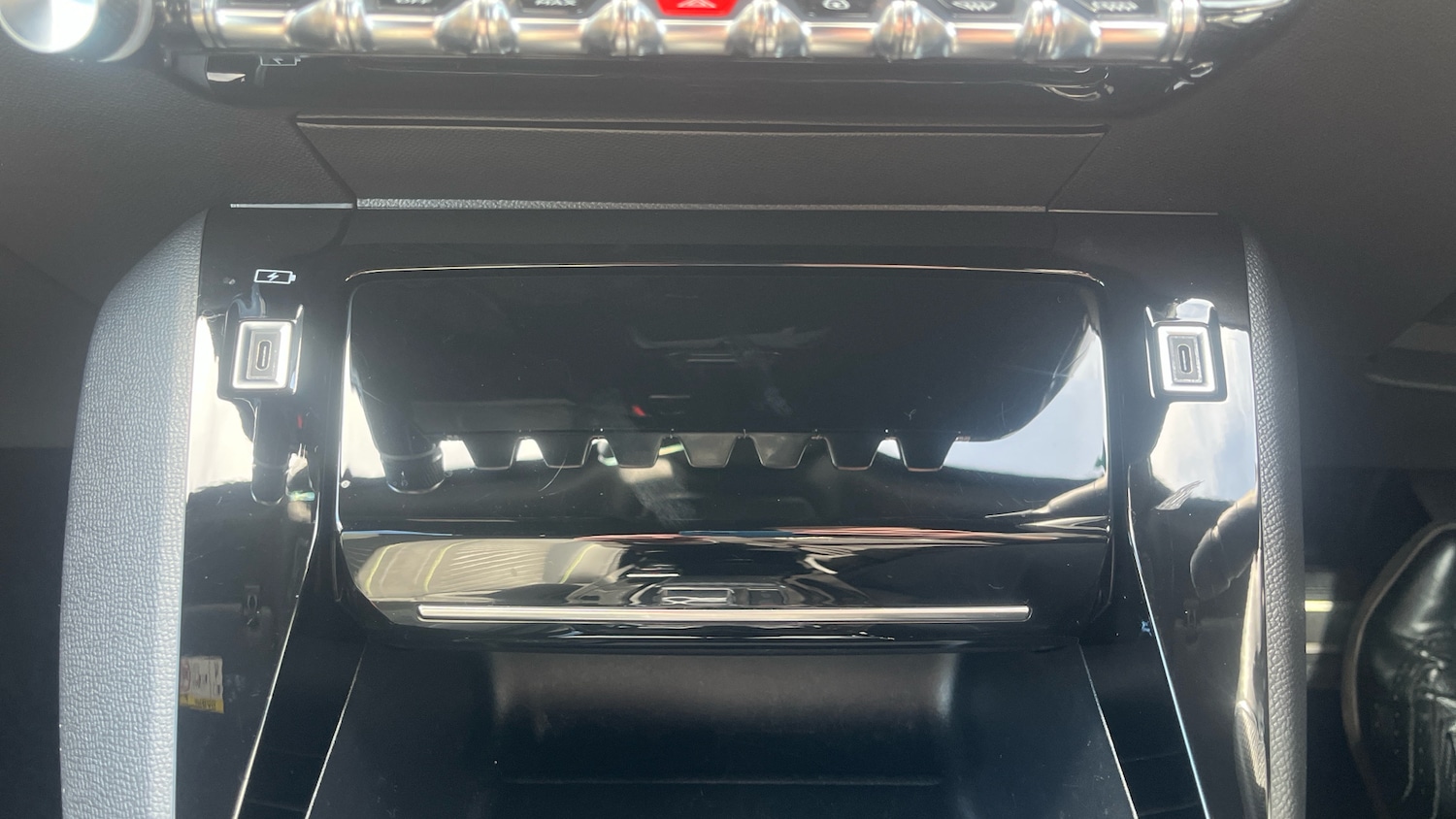 Used Peugeot 2008 2024 for sale - 77834240: Photo 37