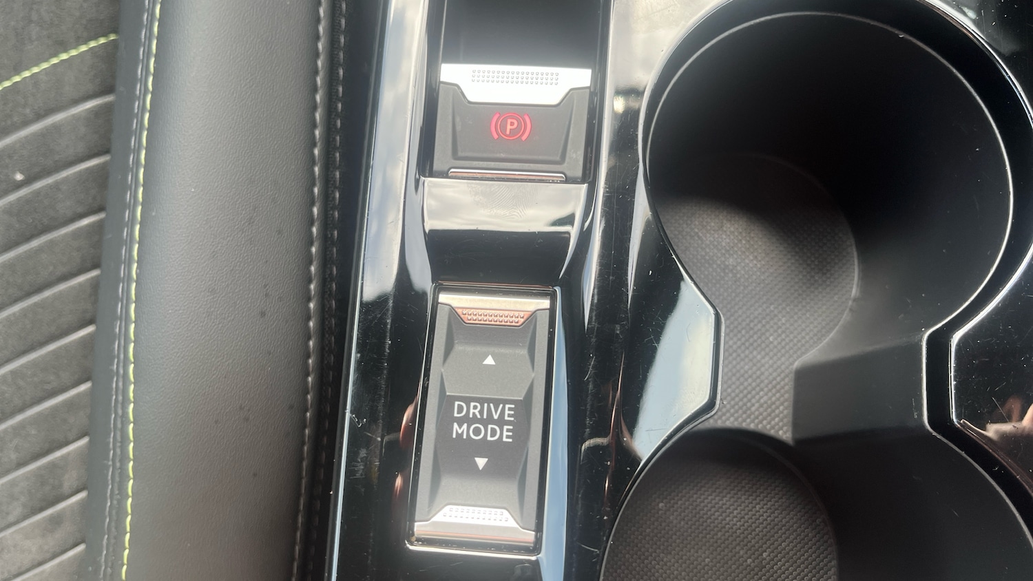 Used Peugeot 2008 2024 for sale - 77834240: Photo 40