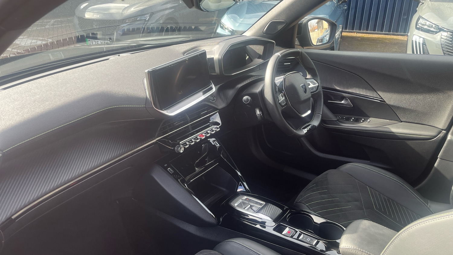 Used Peugeot 2008 2024 for sale - 77834240: Photo 9