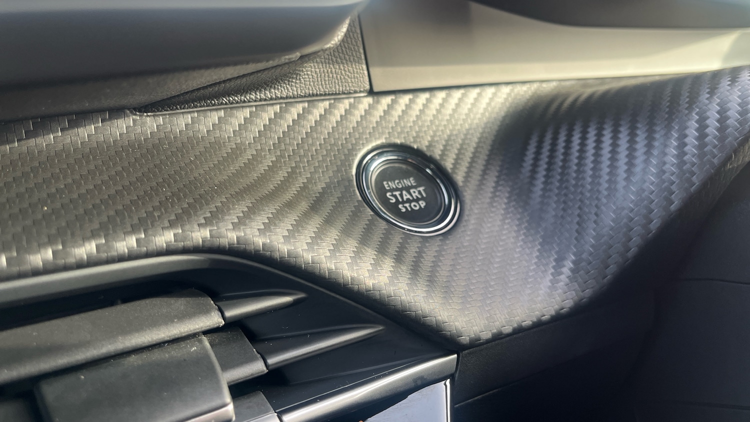 Used Peugeot 2008 2023 for sale - 77616575: Photo 41