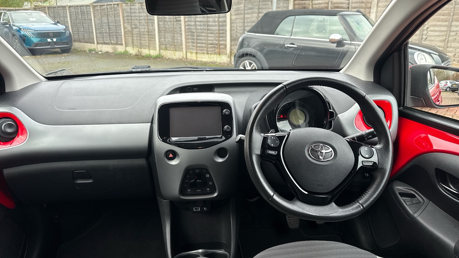 Used Toyota AYGO 2018 for sale - 77631194: Photo 10