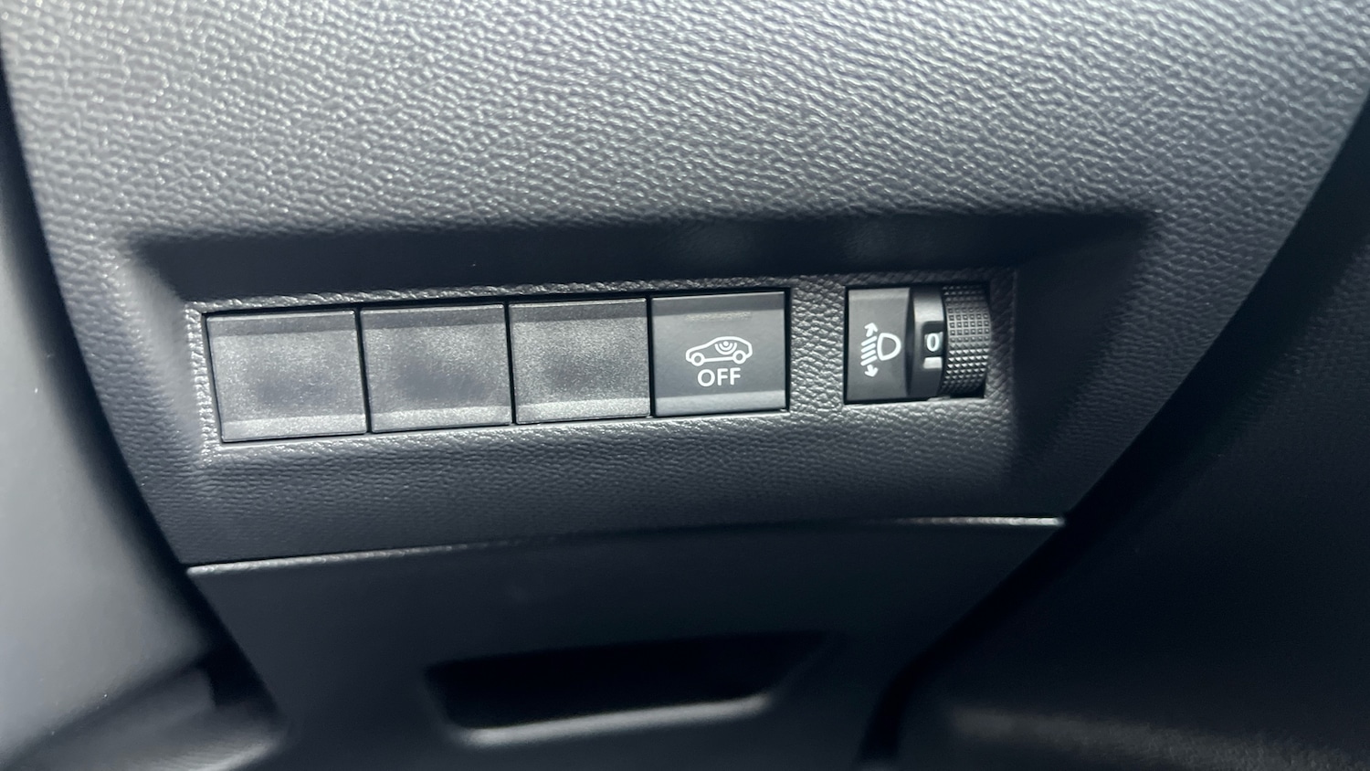 Used Peugeot 2008 2023 for sale - 77125624: Photo 32