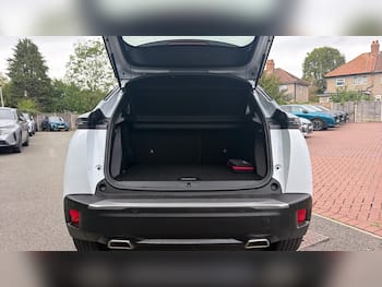 Used Peugeot 2008 2024 for sale - 79706086: Photo