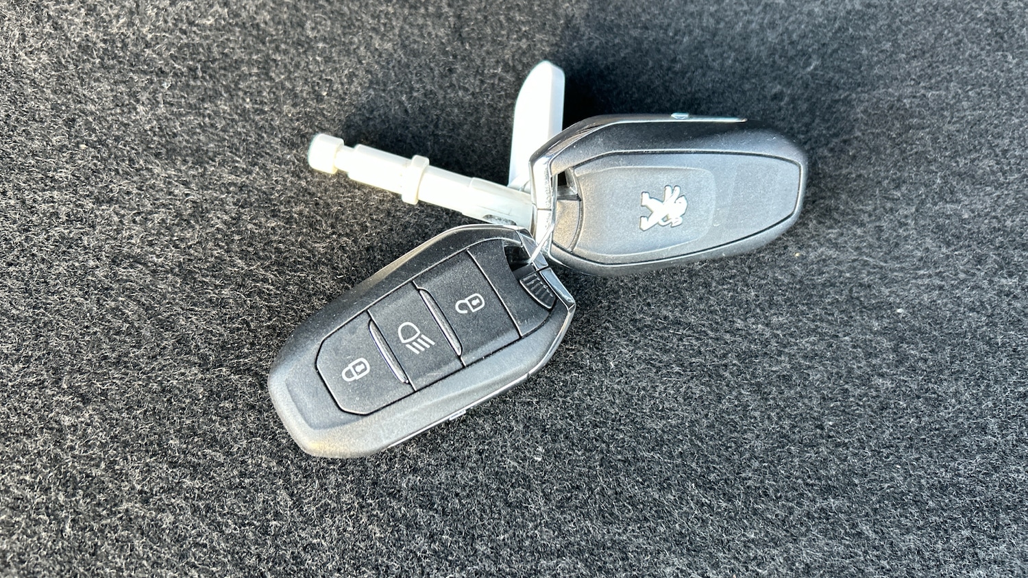 Used Peugeot 2008 2022 for sale - 76983849: Photo 20