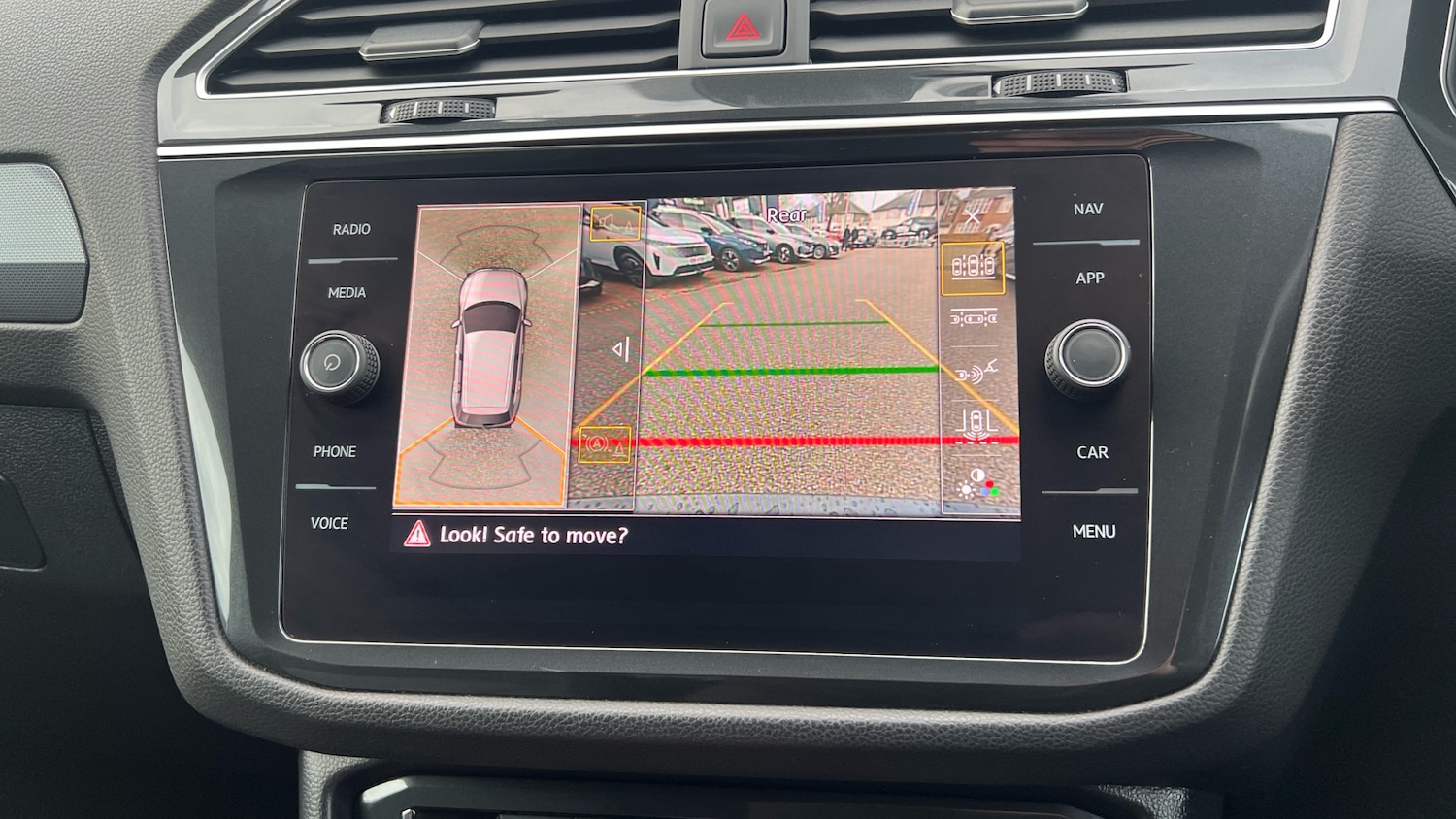 Used Volkswagen Tiguan 2020 for sale - 77871871: Photo 36