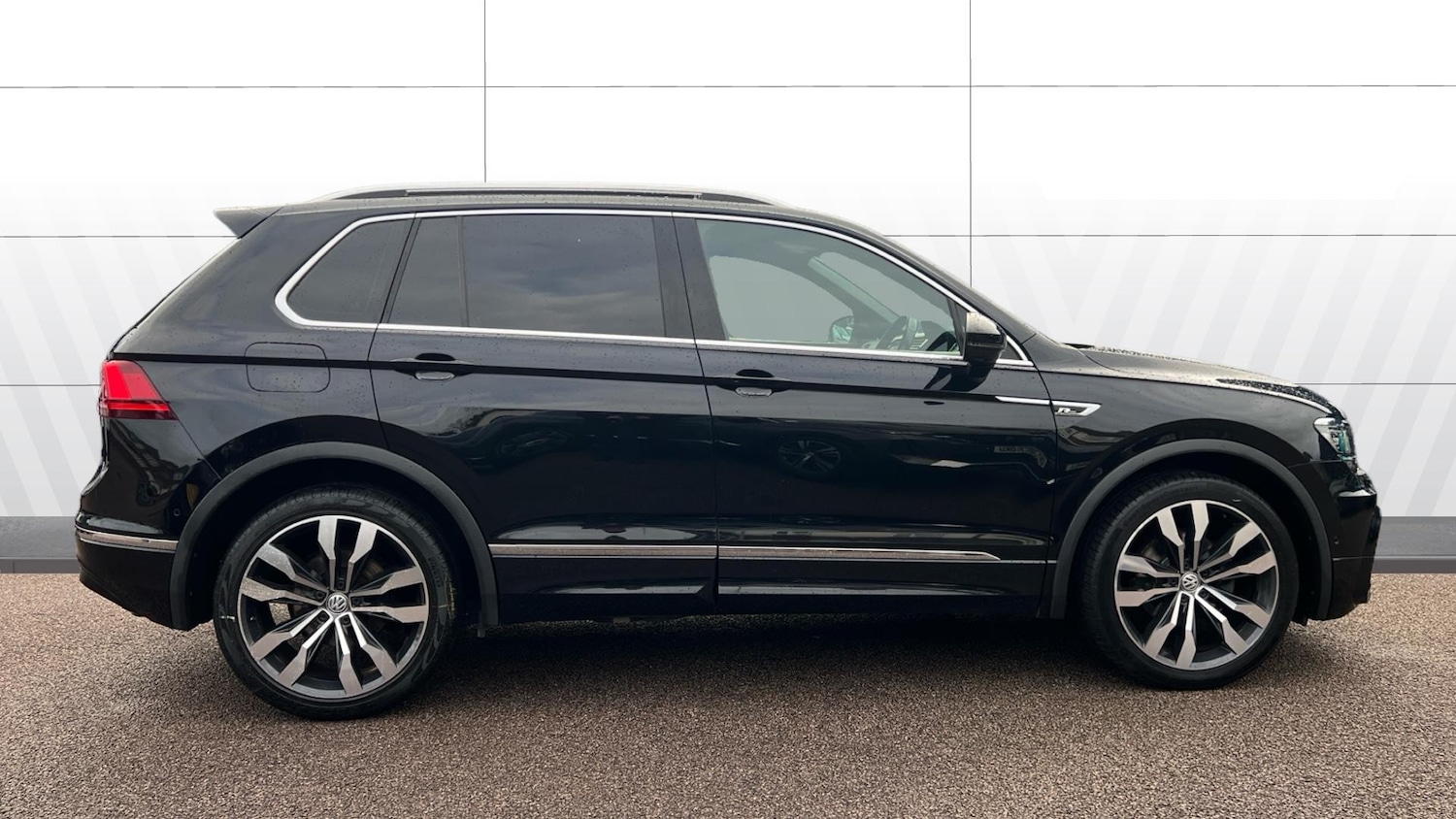 Used Volkswagen Tiguan 2020 for sale - 77871871: Photo 5