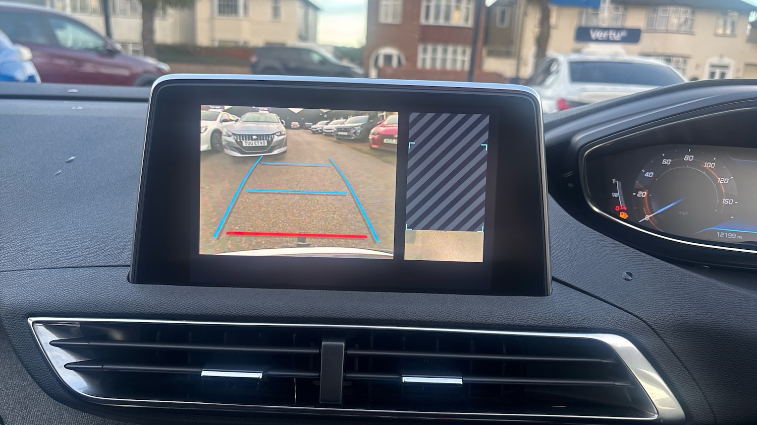 Used Peugeot 3008 2020 for sale - 76693258: Photo 32