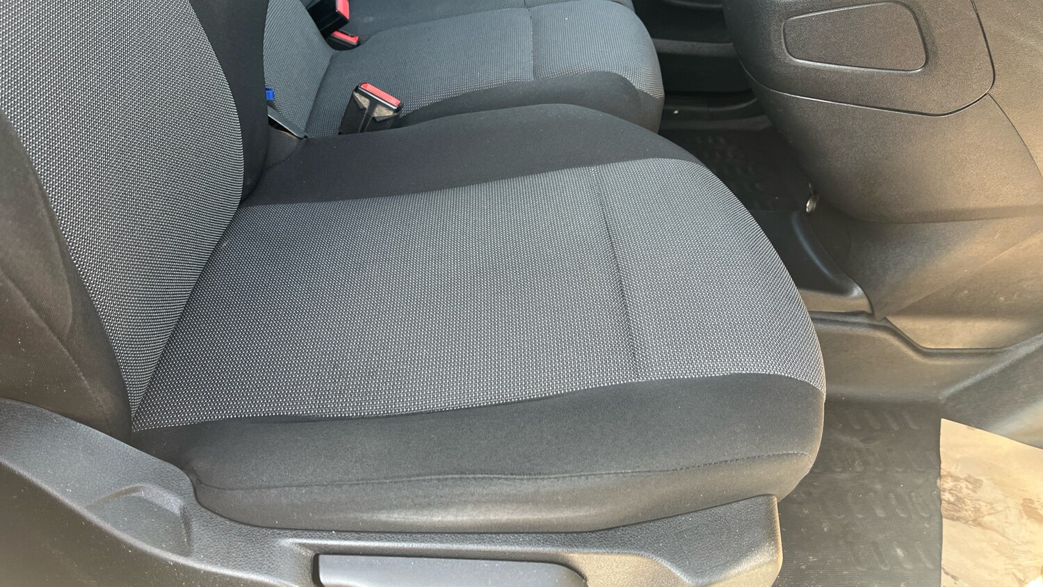 Used Peugeot Partner 2020 for sale - 76046881: Photo 24