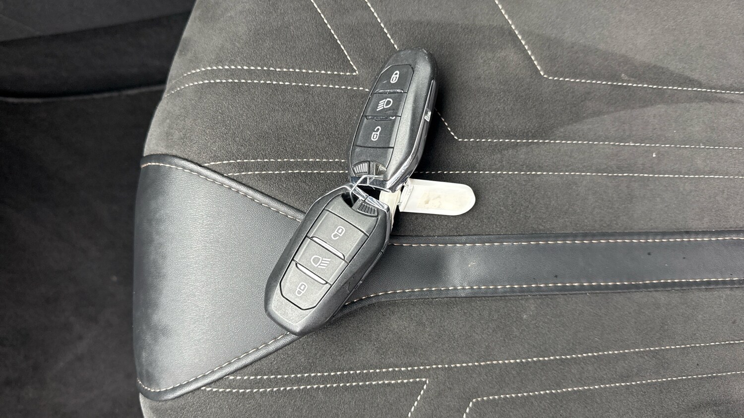 Used Peugeot 3008 2022 for sale - 76720411: Photo 20