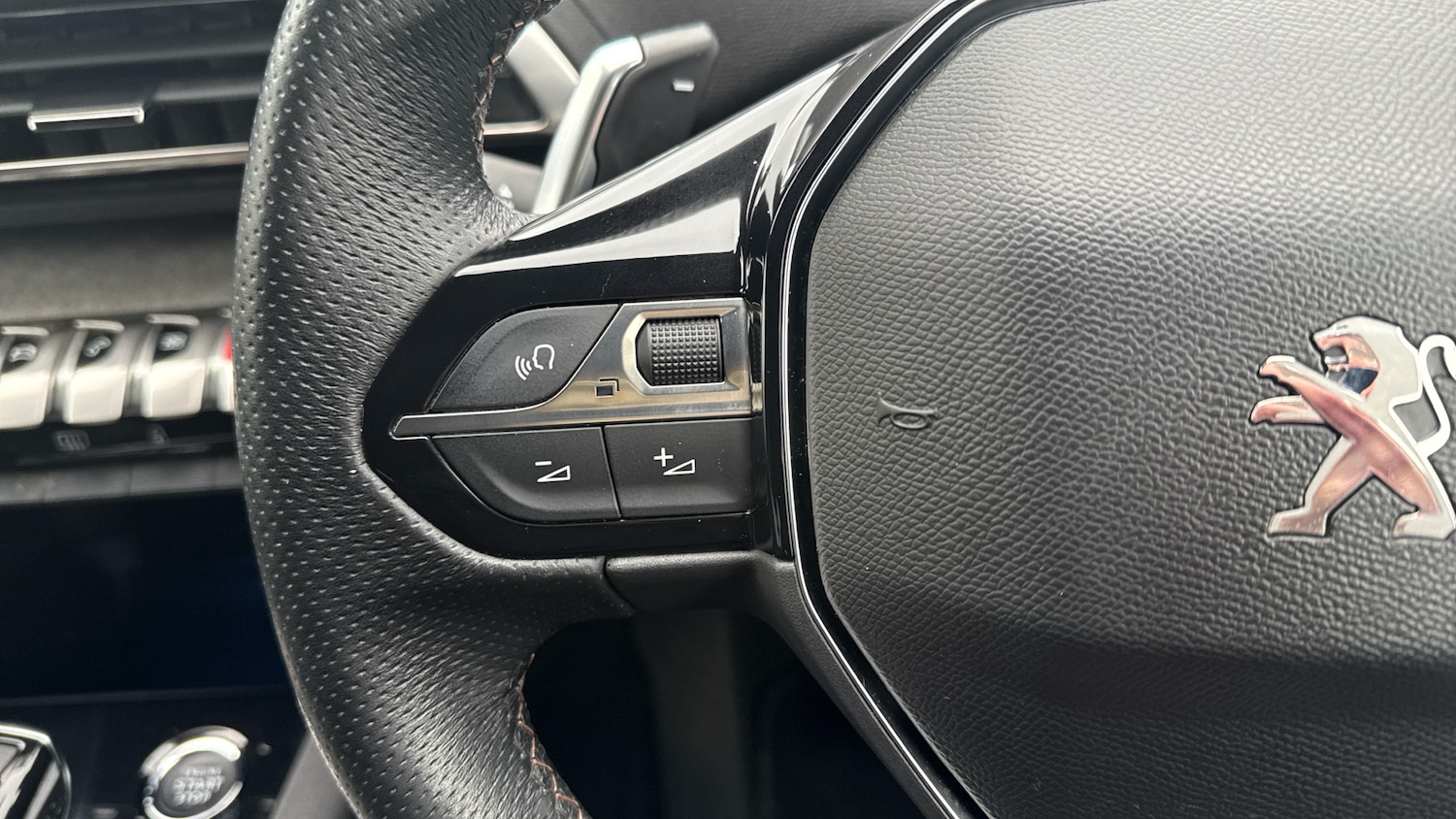 Used Peugeot 3008 2022 for sale - 76720411: Photo 29