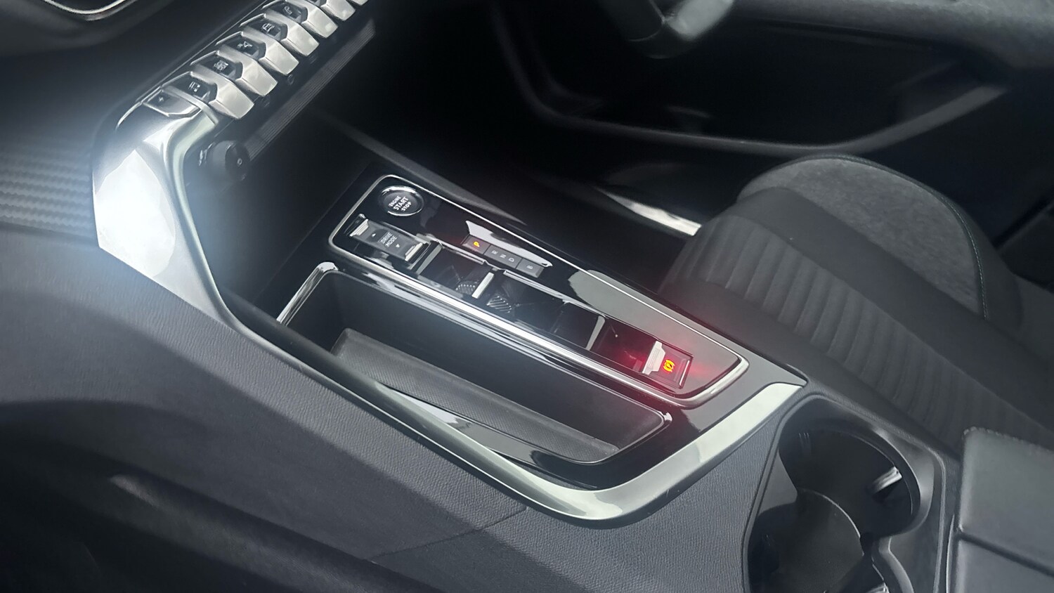 Used Peugeot 3008 2024 for sale - 76614686: Photo 13