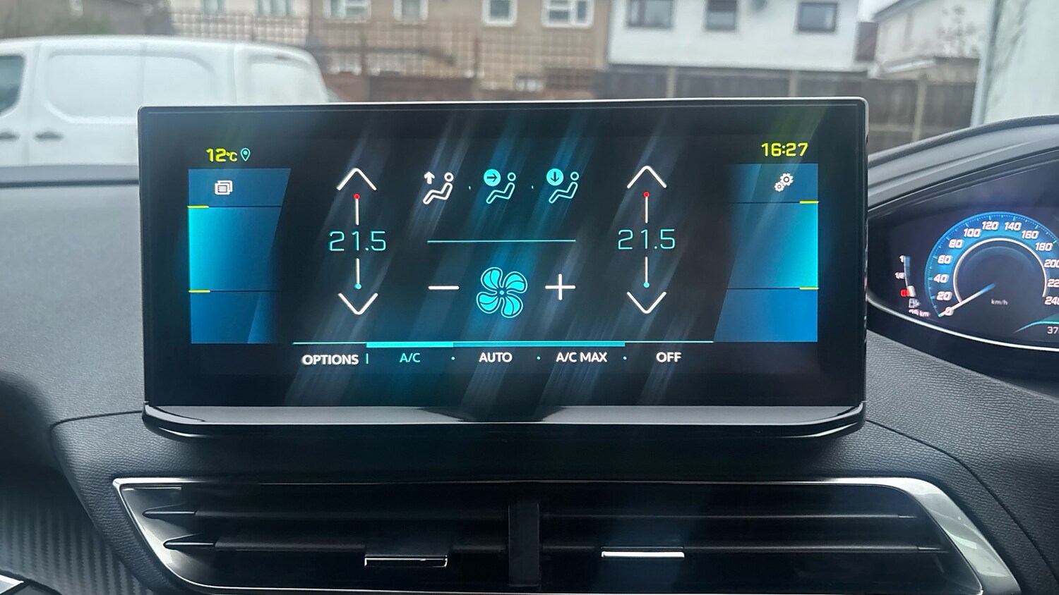 Used Peugeot 3008 2024 for sale - 76614686: Photo 30