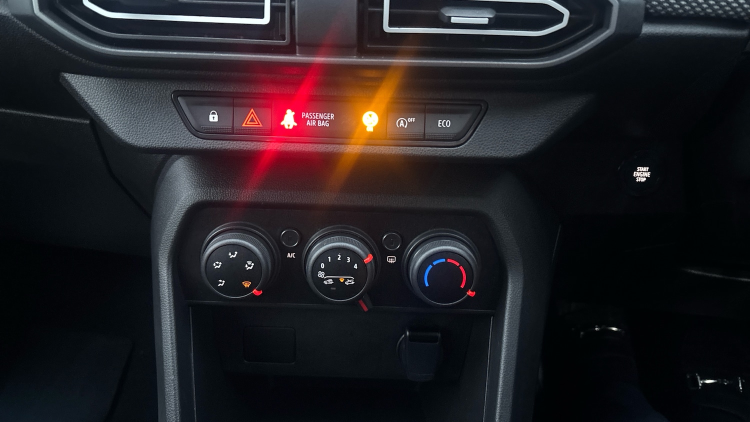 Used Dacia Sandero 2023 for sale - 77258697: Photo 30