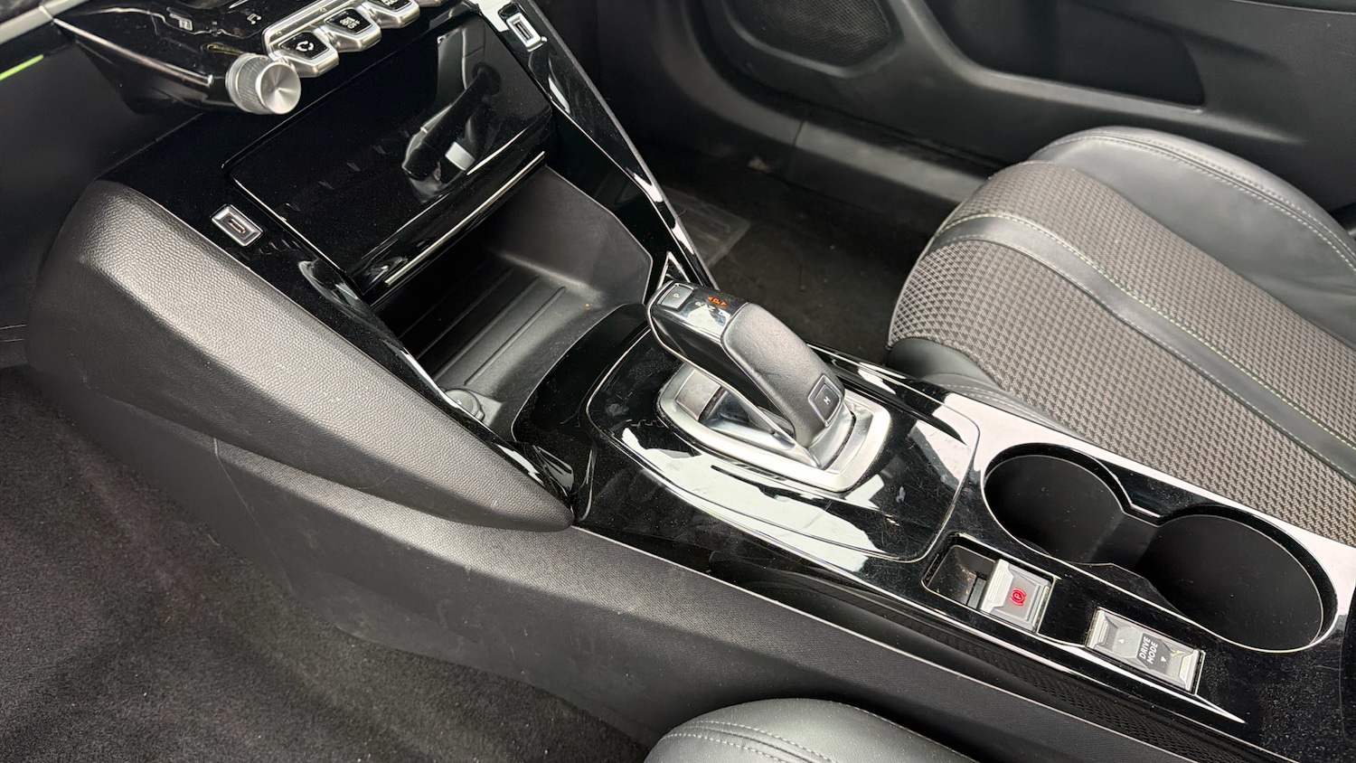 Used Peugeot 2008 2020 for sale - 78027629: Photo 13