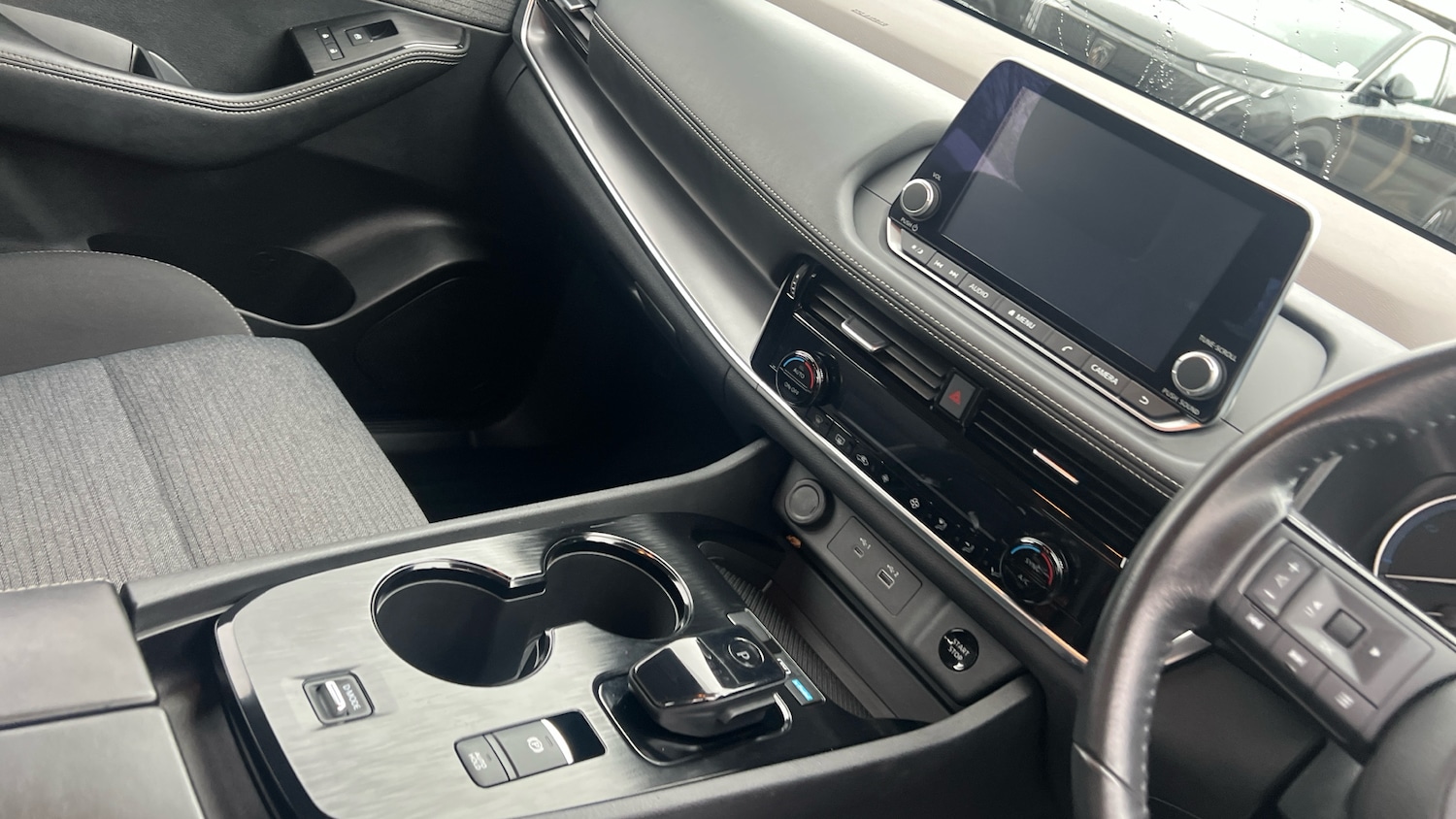 Used Nissan X-Trail 2024 for sale - 76817419: Photo 14