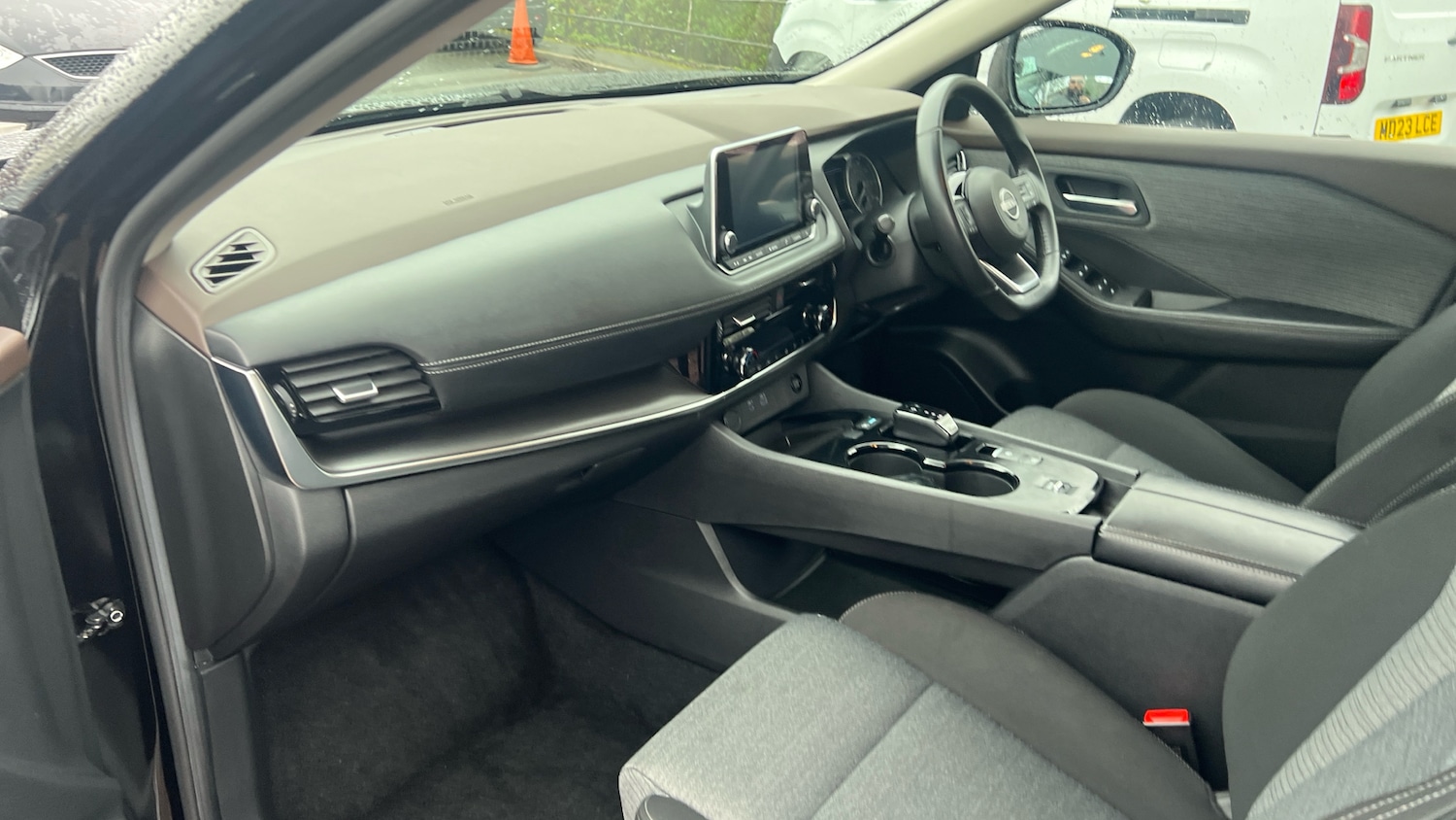 Used Nissan X-Trail 2024 for sale - 76817419: Photo 9