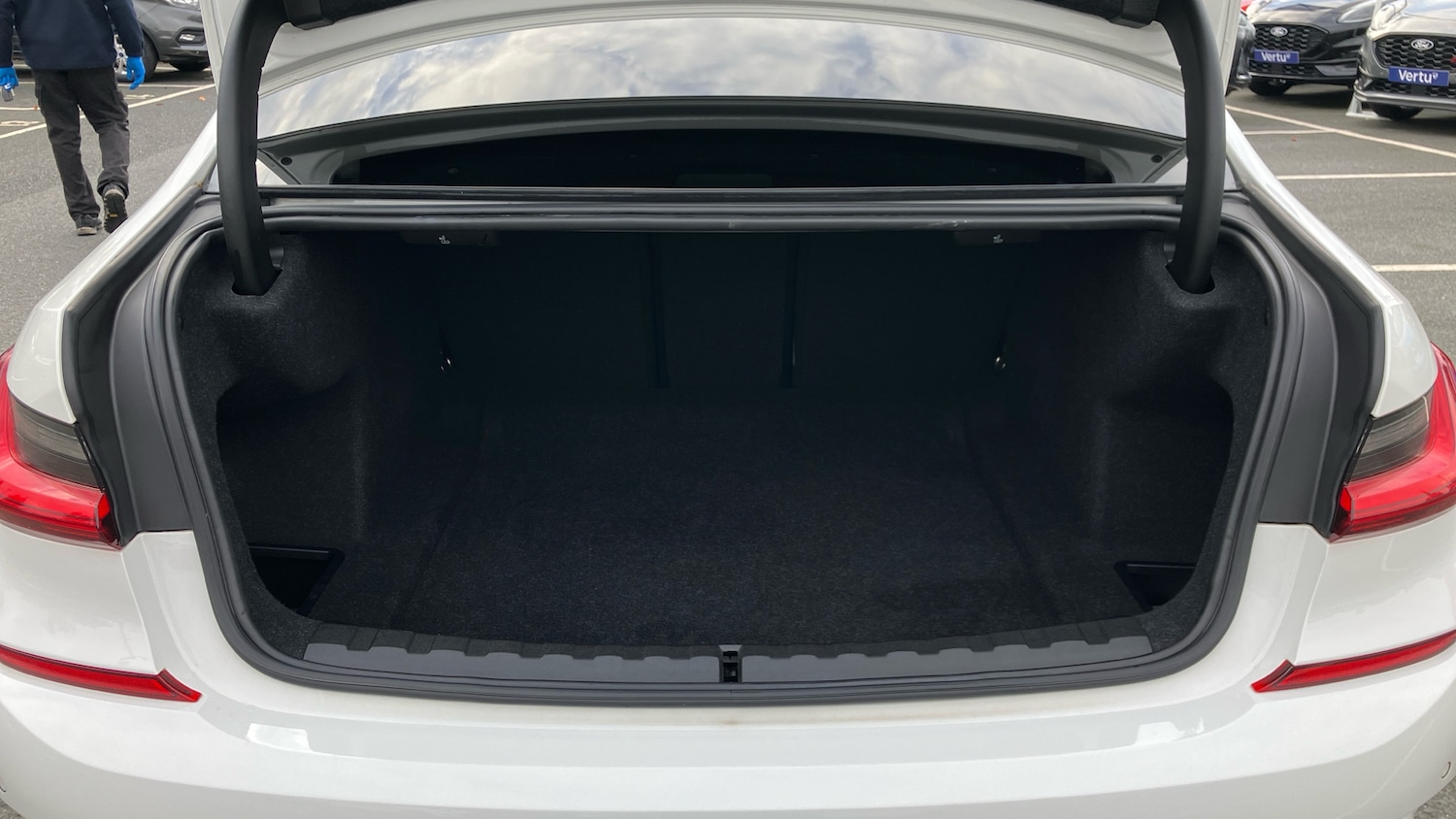 Used BMW 3 Series 2019 for sale - 76627885: Photo 4