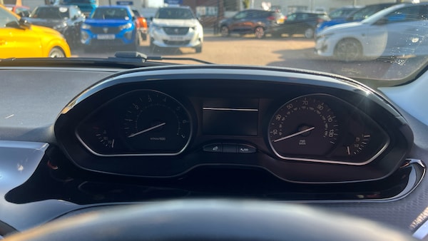 Used Peugeot 208 2016 for sale - 76143041: Photo 18