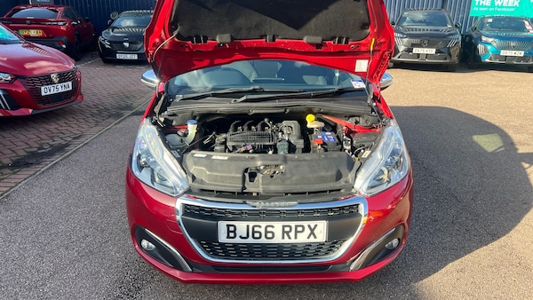 Used Peugeot 208 2016 for sale - 76143041: Photo 8