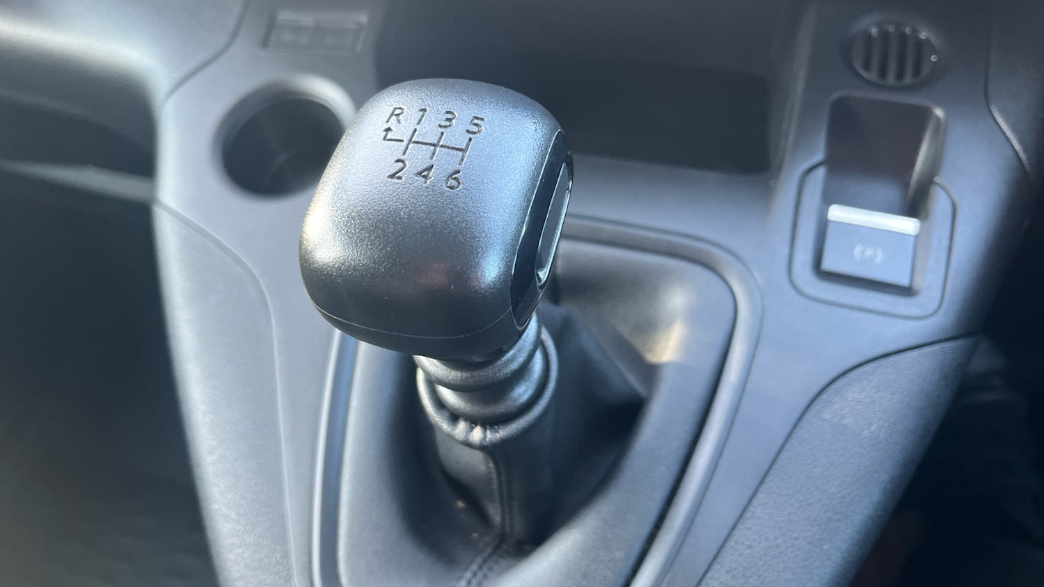 Used Peugeot Partner 2023 for sale - 76638575: Photo 13