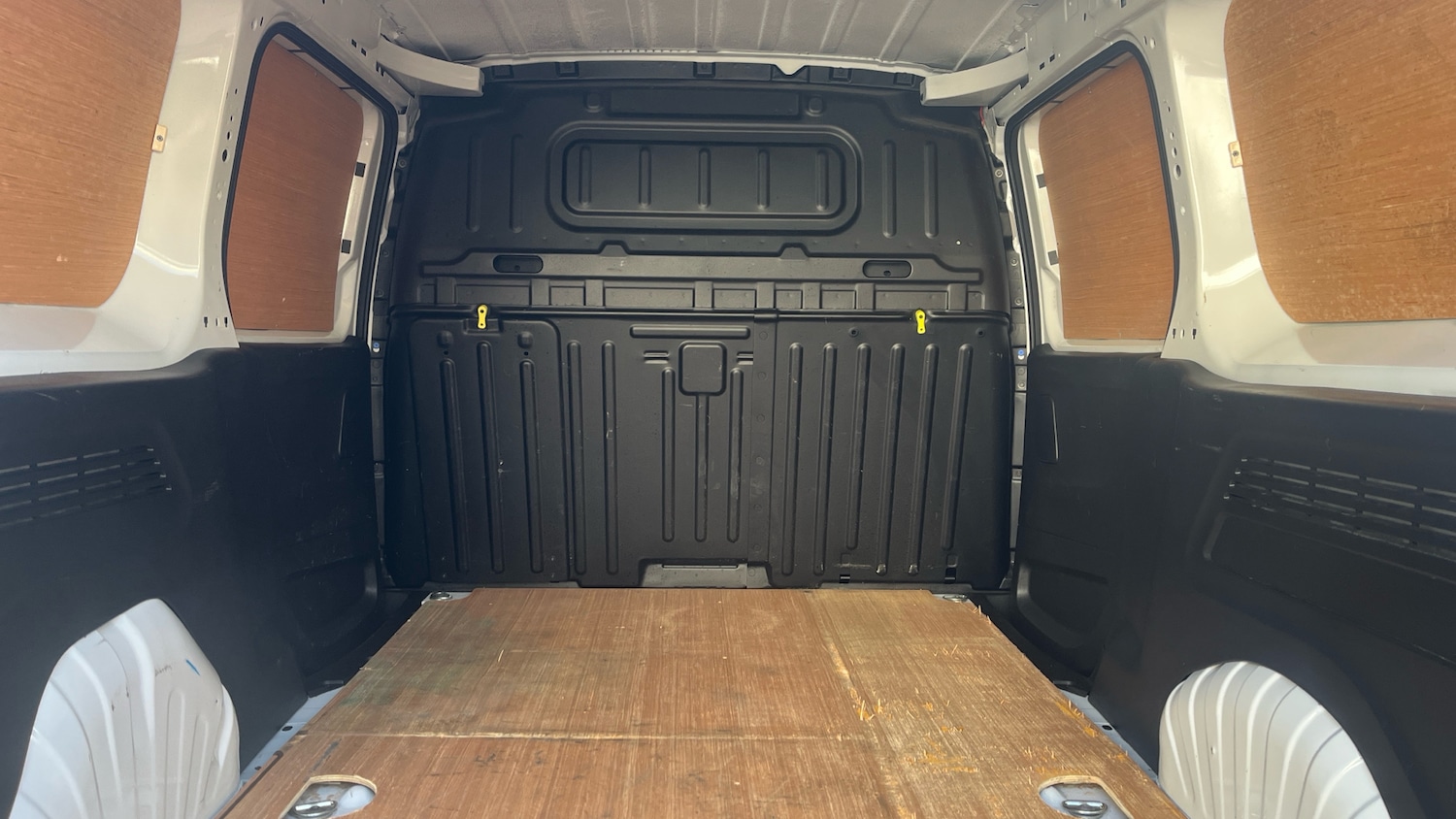 Used Peugeot Partner 2023 for sale - 76638575: Photo 4