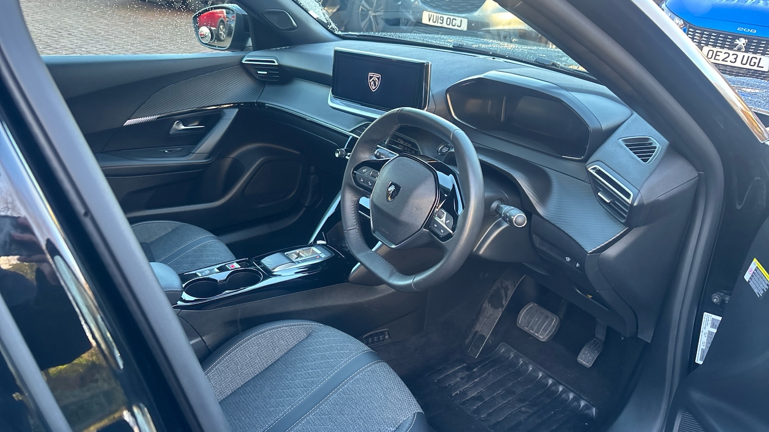 Used Peugeot 2008 2024 for sale - 76682280: Photo 11