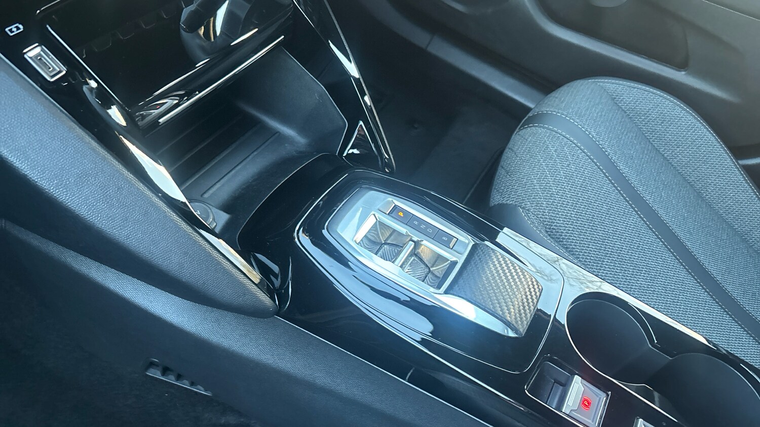 Used Peugeot 2008 2024 for sale - 76682280: Photo 13