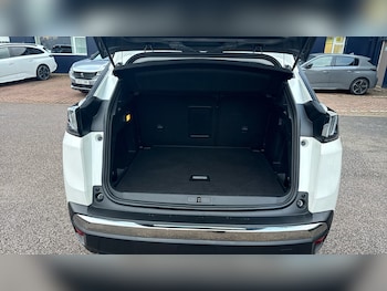 Used Peugeot 3008 2022 for sale - 76477047: Photo