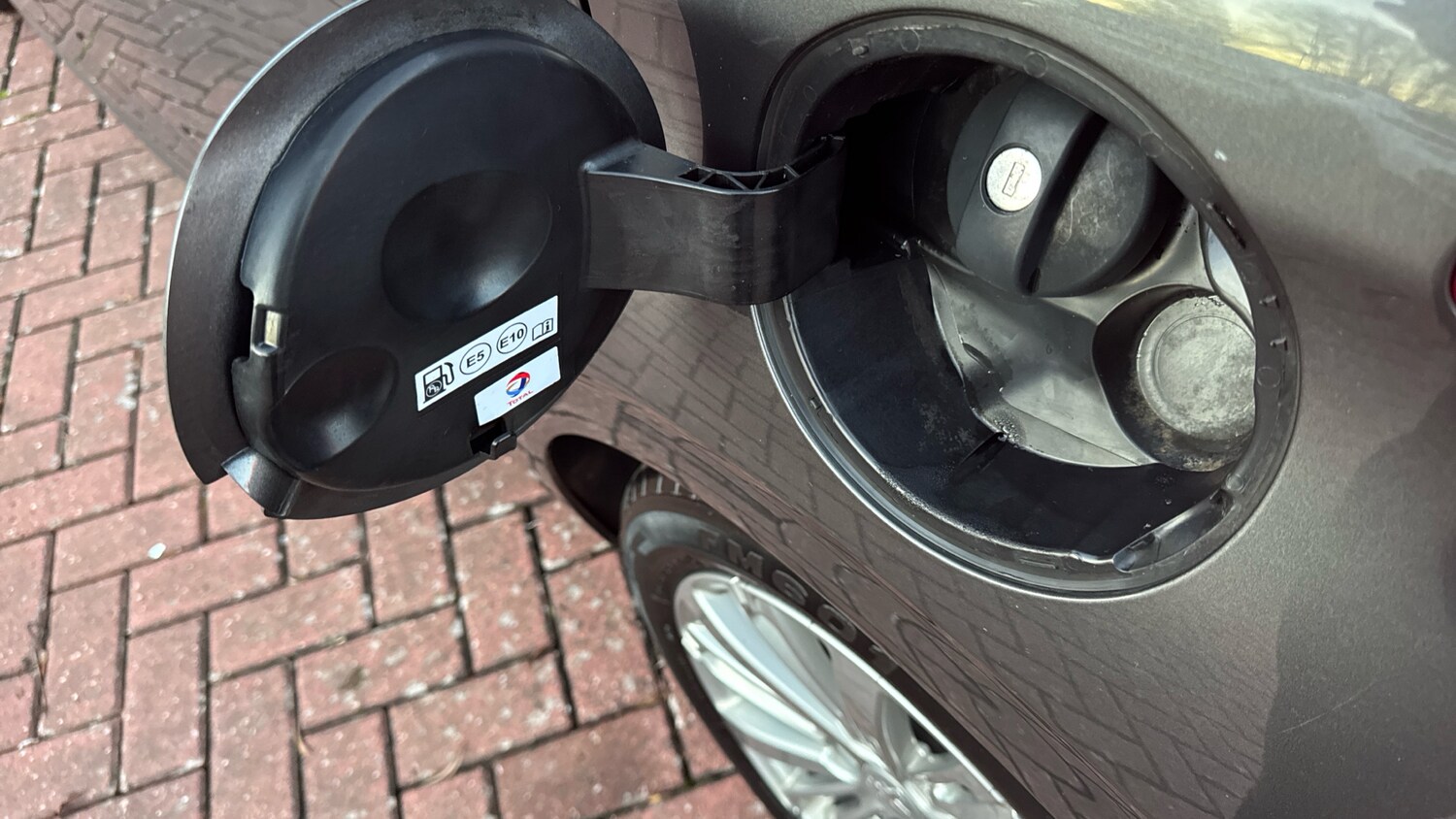 Used Peugeot 208 2018 for sale - 76490431: Photo 29