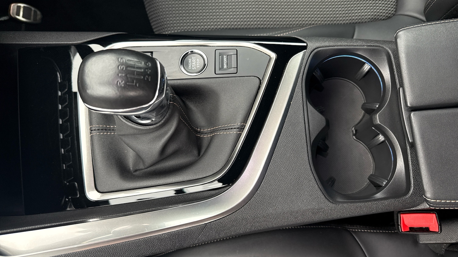 Used Peugeot 3008 2022 for sale - 77038766: Photo 24